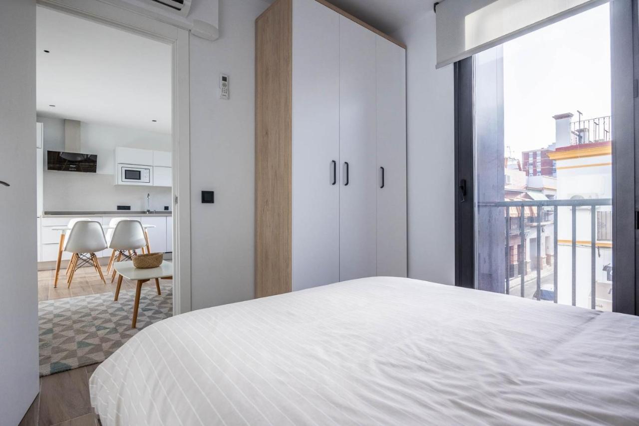 Nervion Suites 1 - Vacacional Sevilla Экстерьер фото