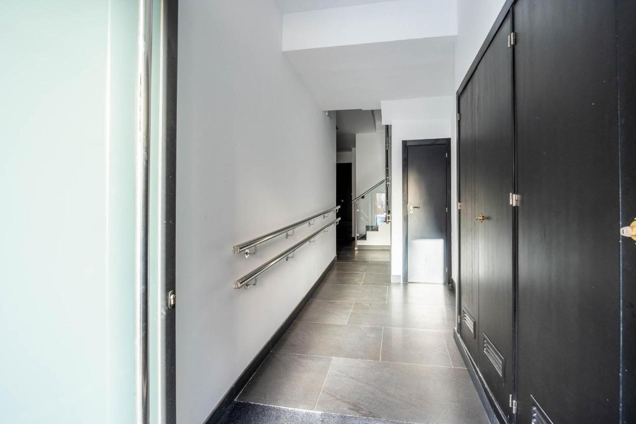 Nervion Suites 1 - Vacacional Sevilla Экстерьер фото