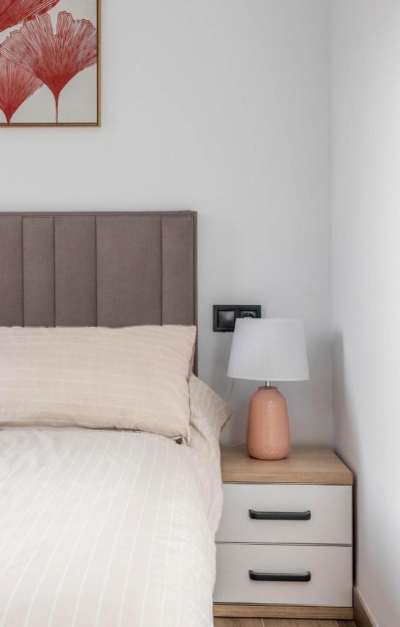 Nervion Suites 1 - Vacacional Sevilla Экстерьер фото