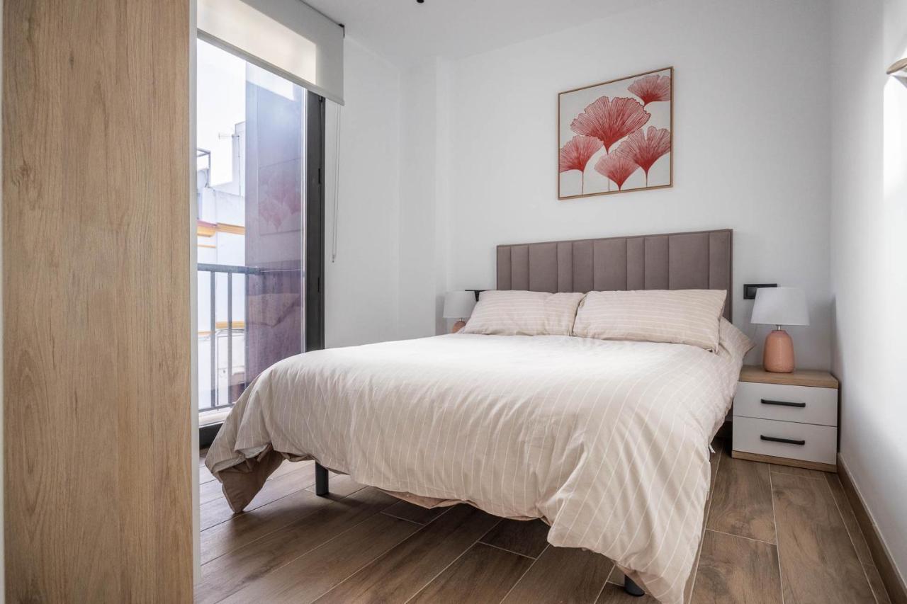 Nervion Suites 1 - Vacacional Sevilla Экстерьер фото