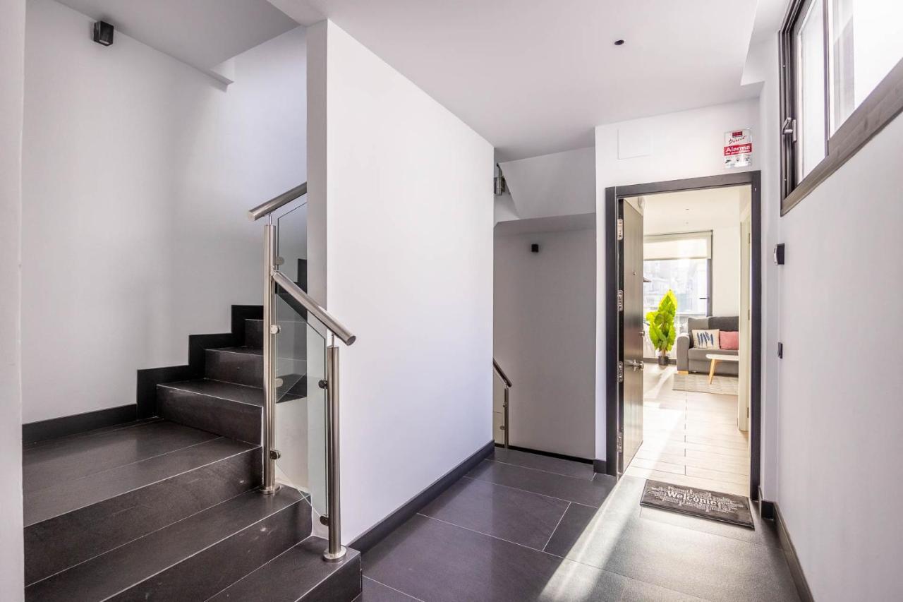 Nervion Suites 1 - Vacacional Sevilla Экстерьер фото